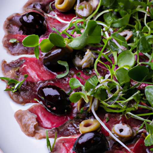 Carpaccio de boeuf à la tapenade d'olives noires et roquette
